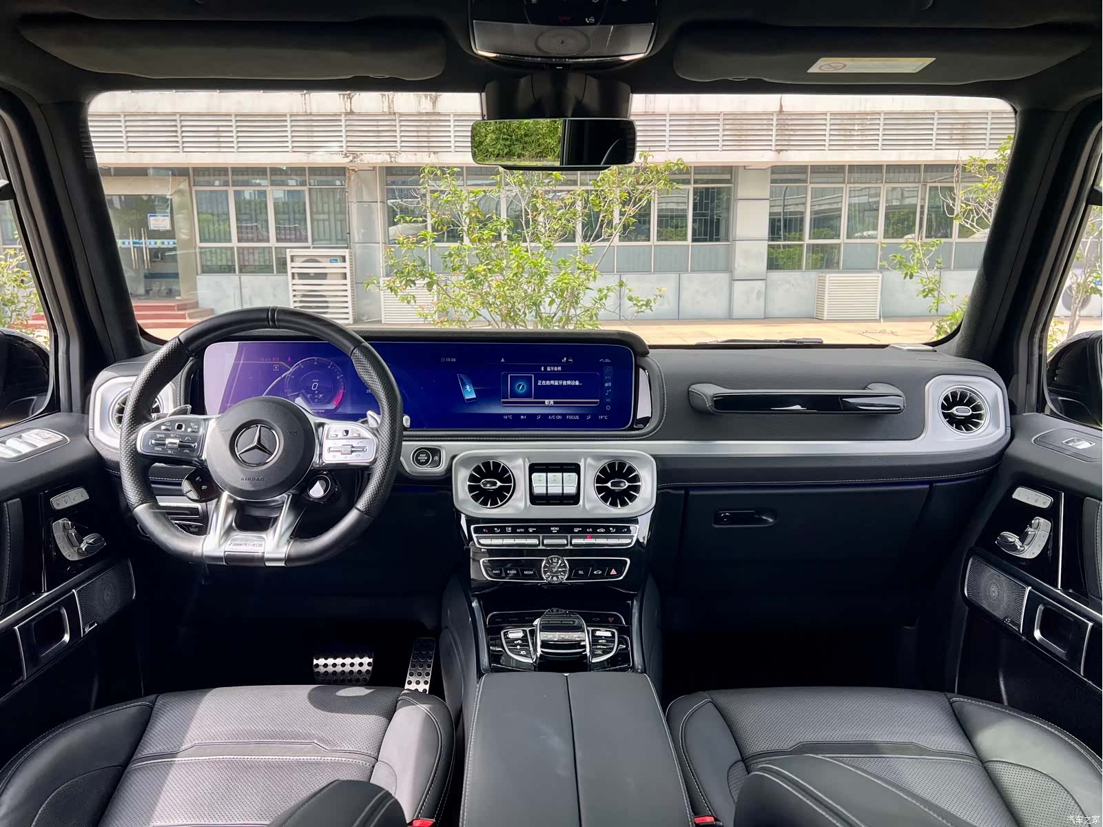 Mercedes-Benz G-Class, 2022 23