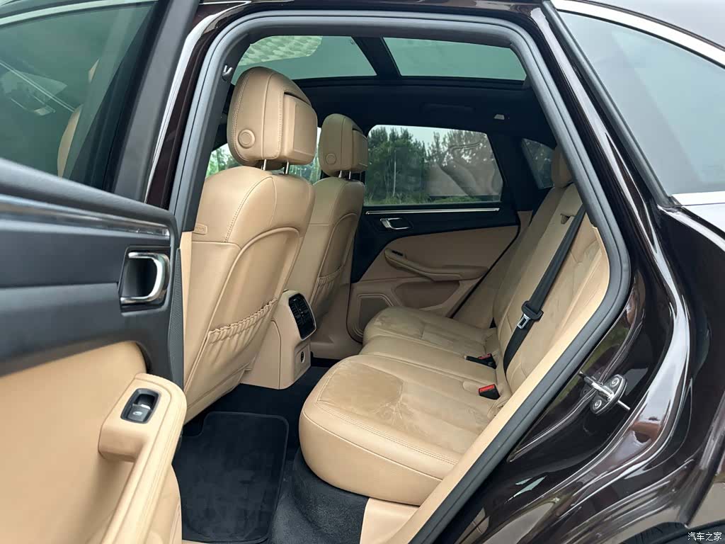 Porsche Macan, 2020 10