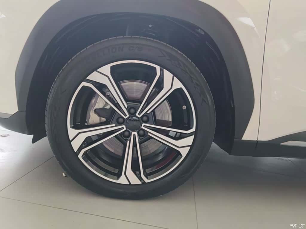 Geely Galaxy L7, 2023 23
