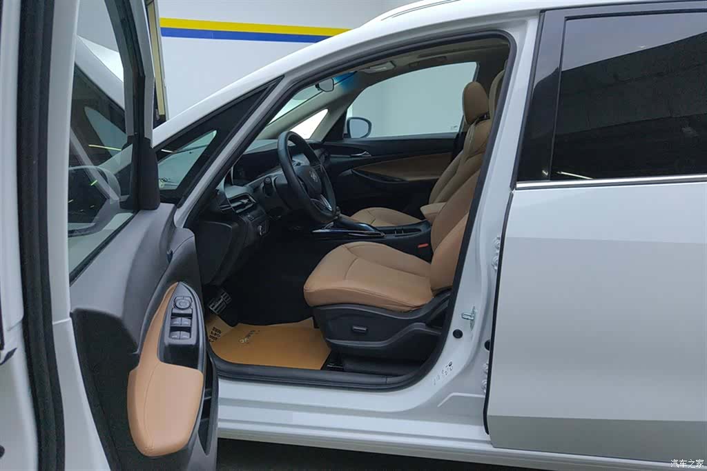 Buick GL6, 2022 9