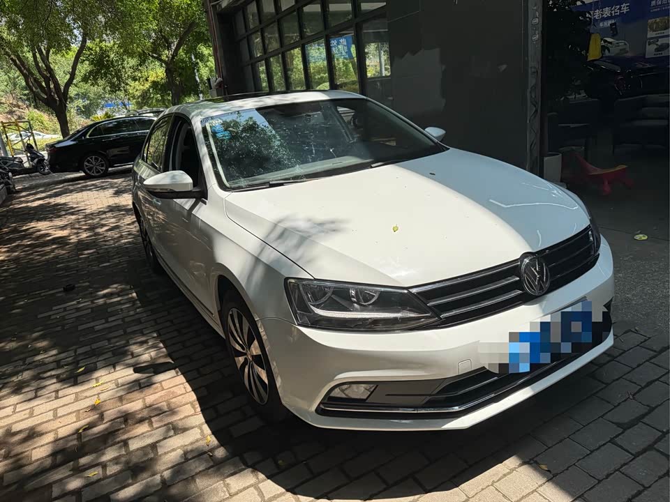 Volkswagen Sagitar