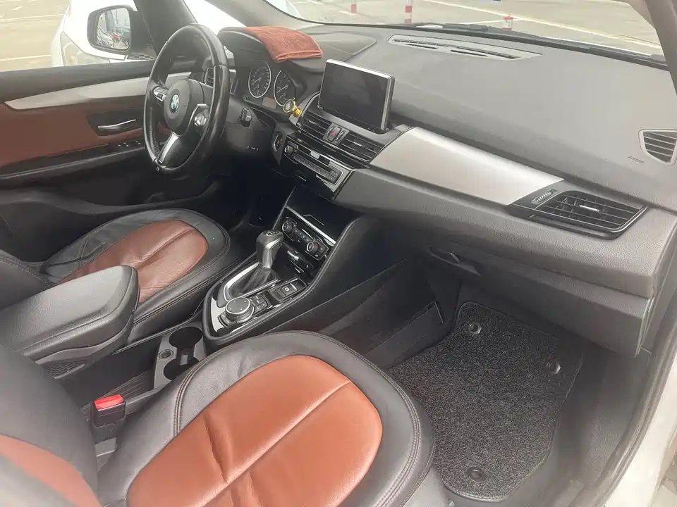 BMW 2 series station wagon