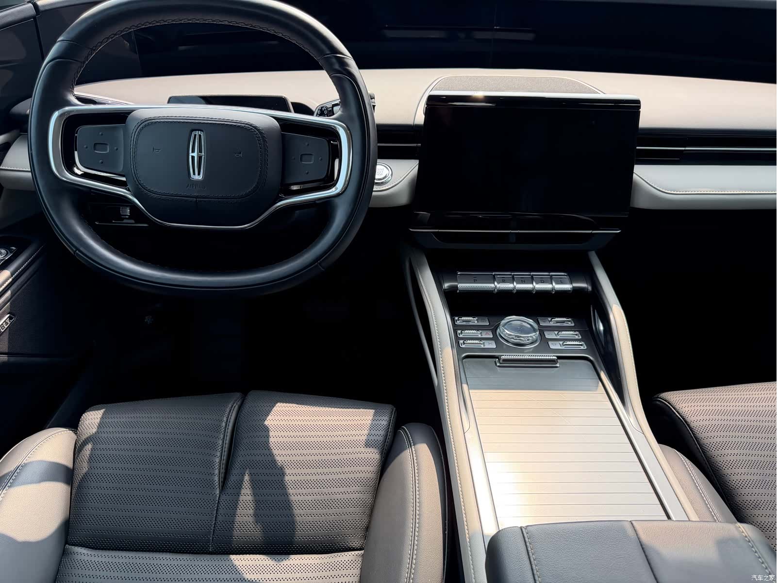 Lincoln Nautilus, 2024 11
