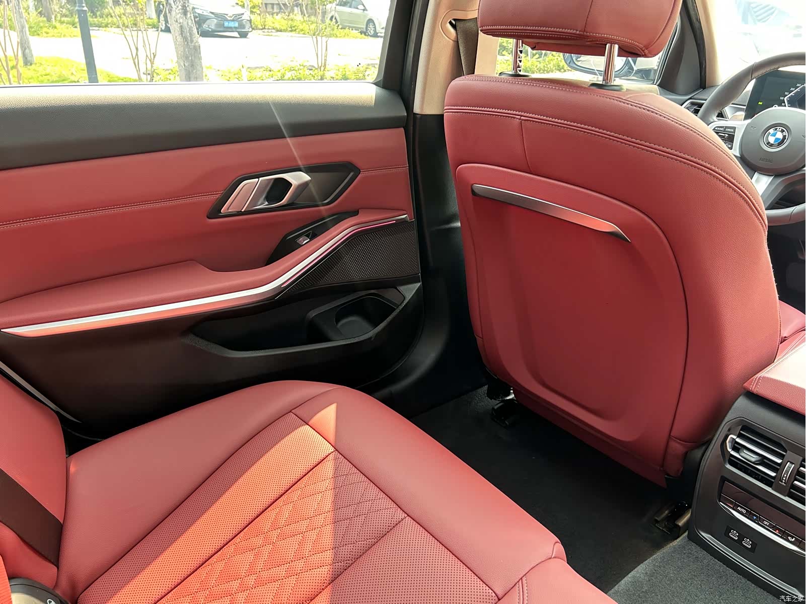 BMW 3 Series, 2024 19