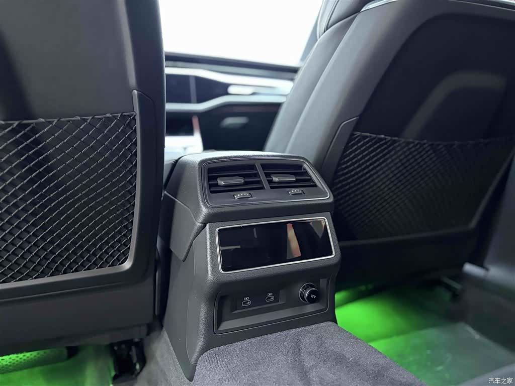 Audi A6L, 2024 24