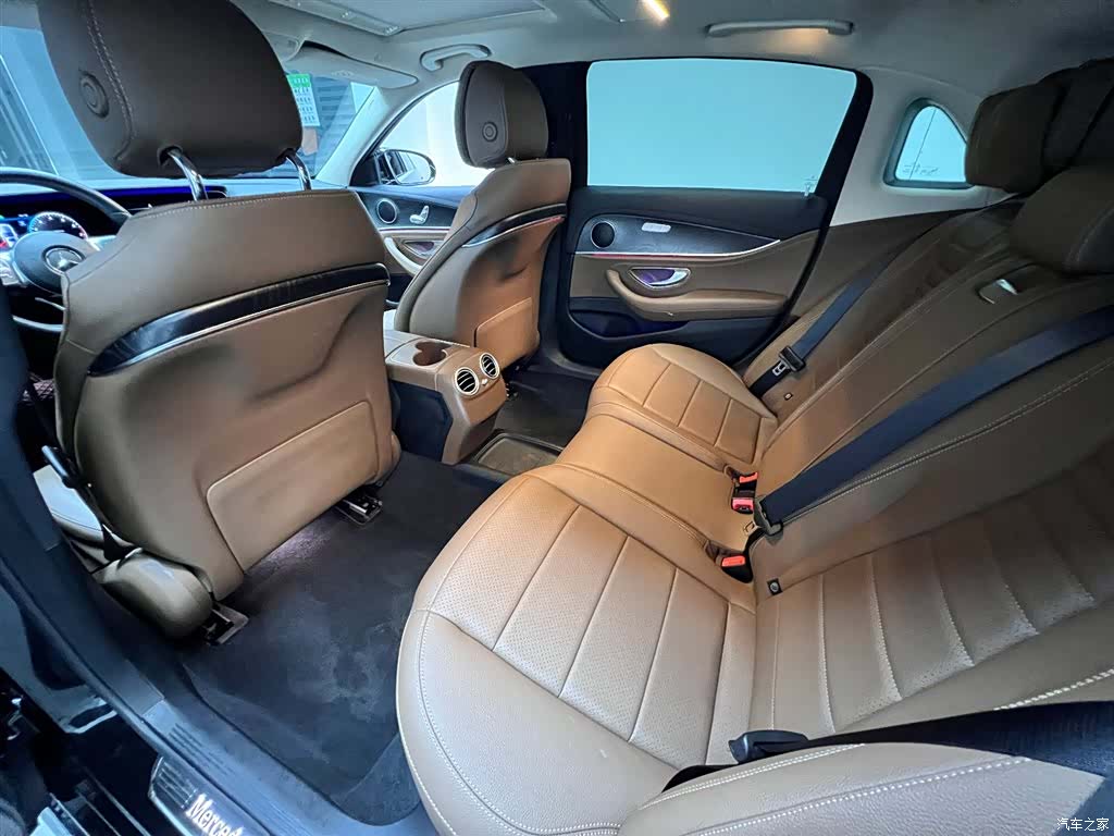 Mercedes-Benz E-Class, 2019 14