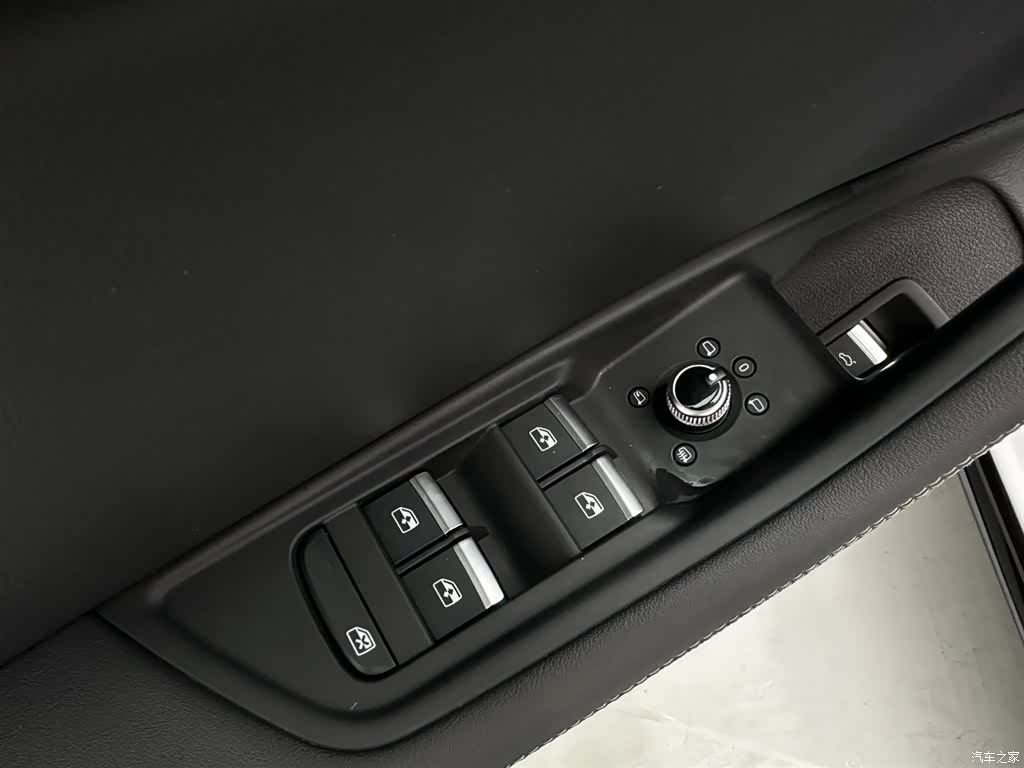 Audi A4L, 2024 23