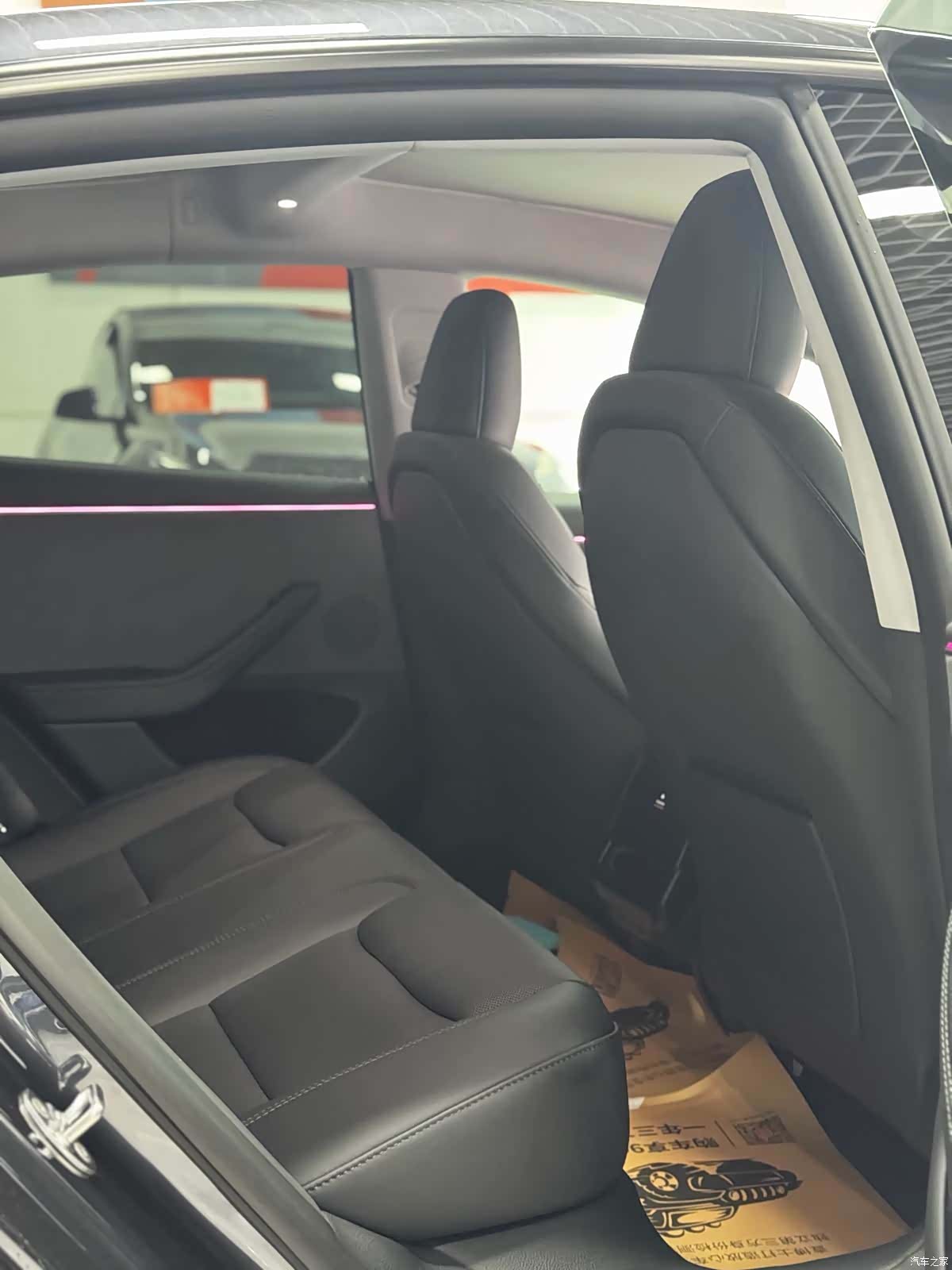 Tesla Model 3, 2025 6