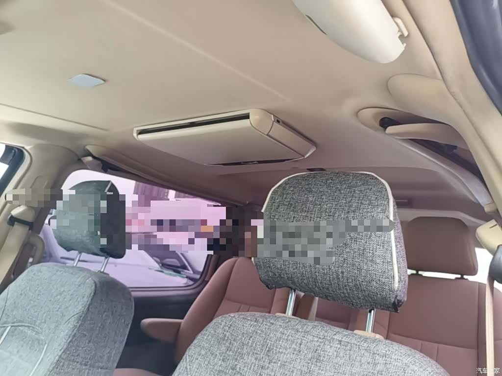 Buick GL8, 2016 9