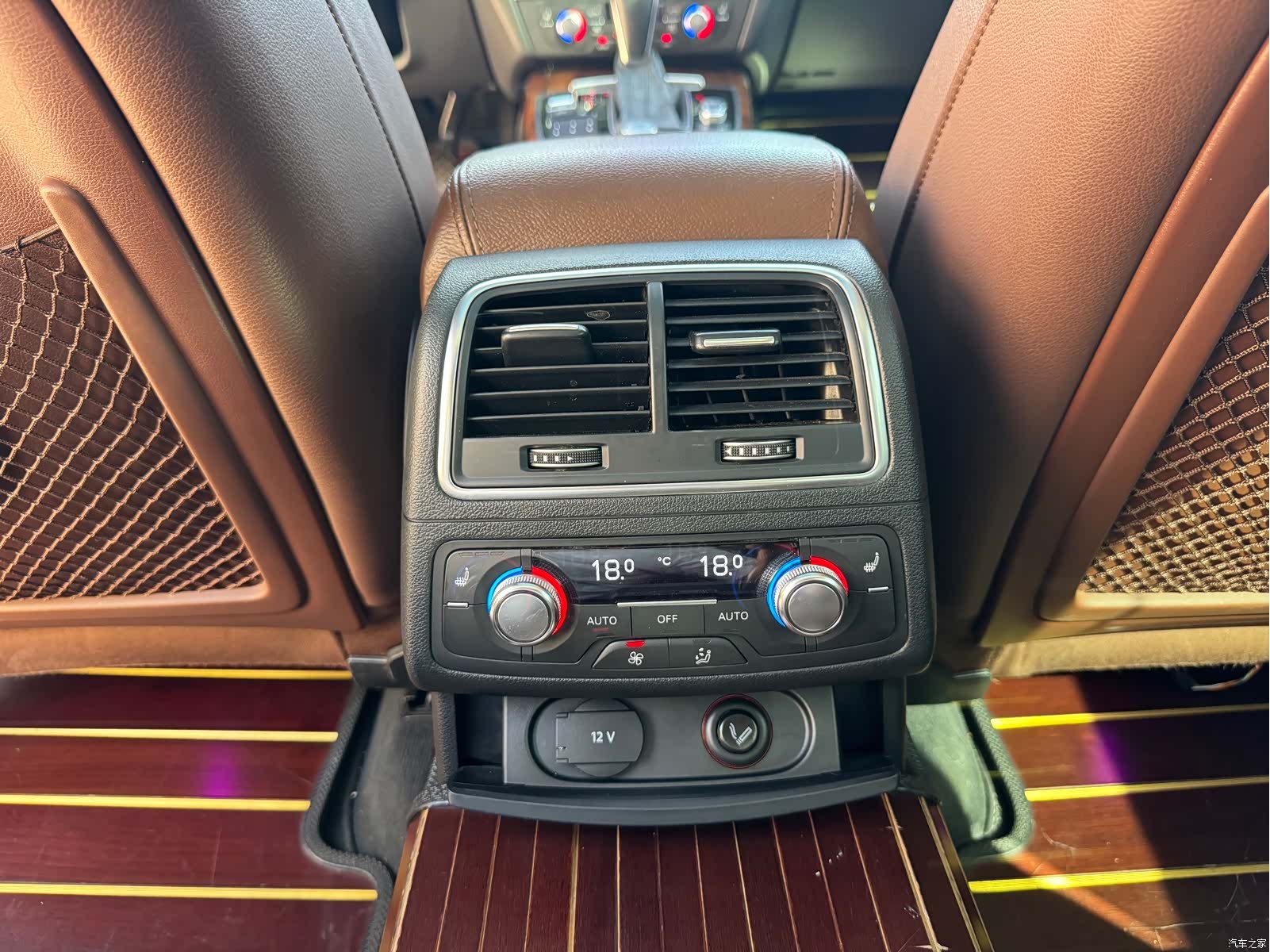 Audi A6L, 2016 11