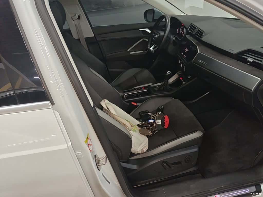Audi Q3, 2022 25