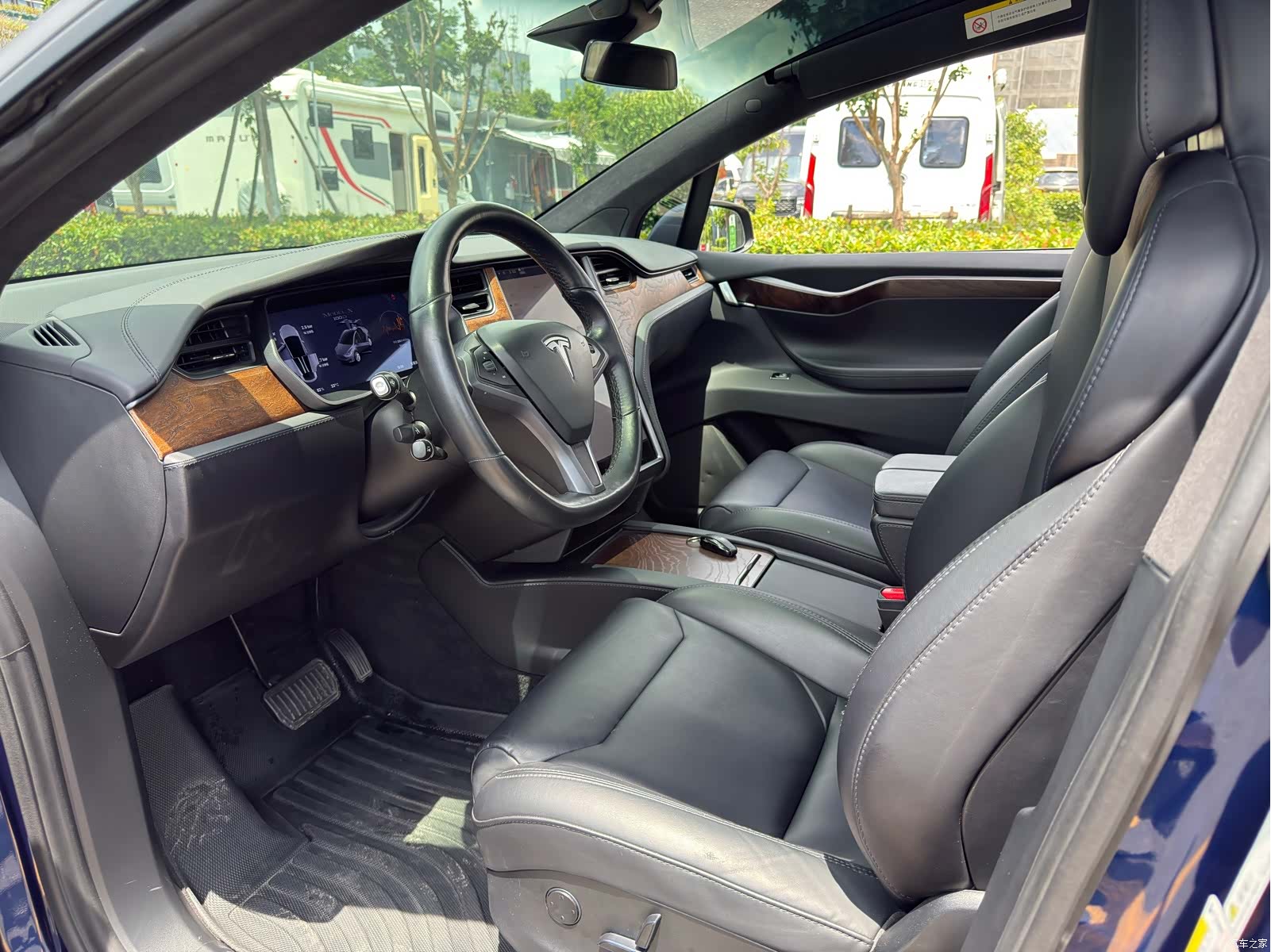 Tesla Model X, 2019 13