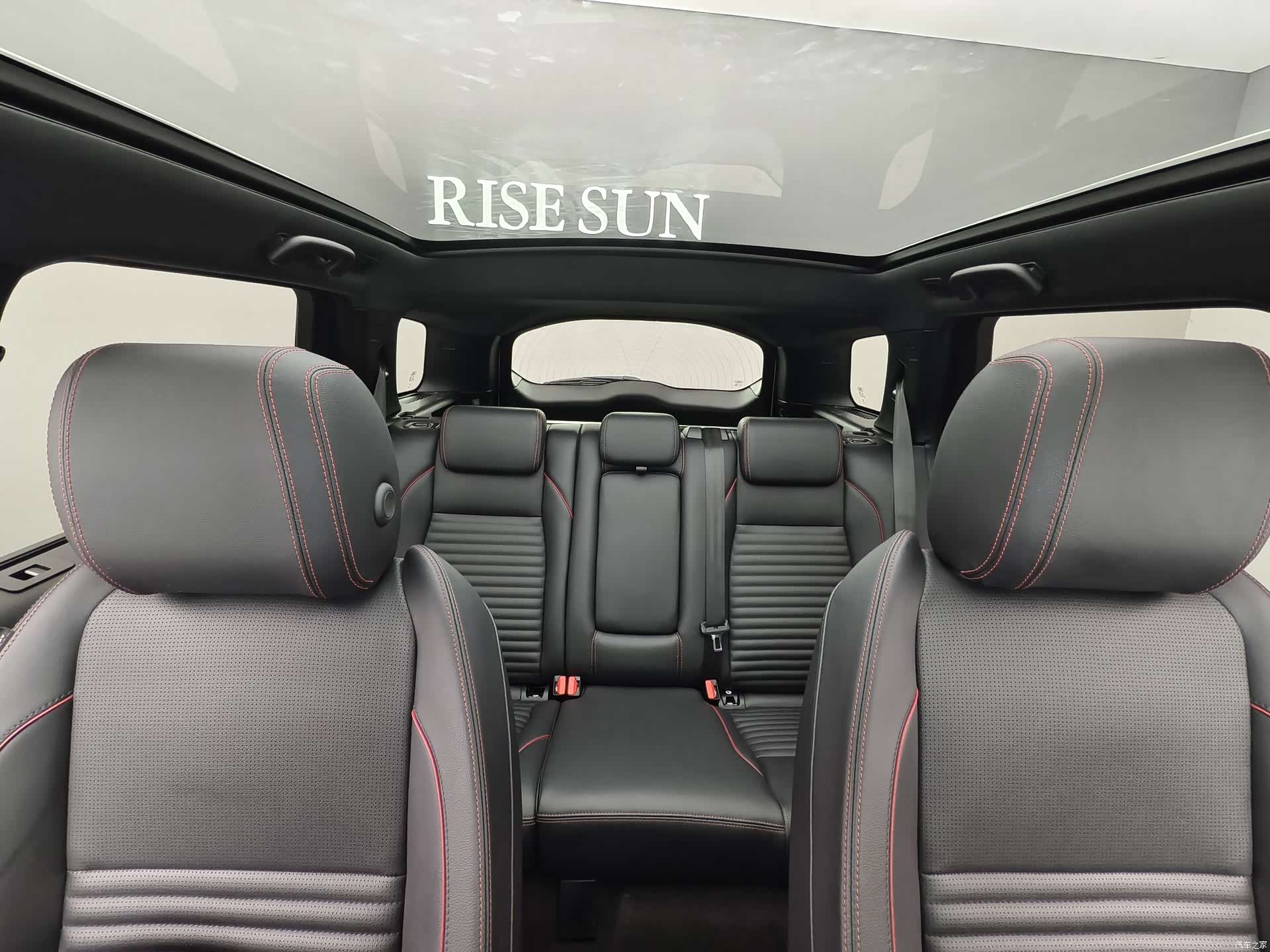 Land Rover Discovery, 2023 11