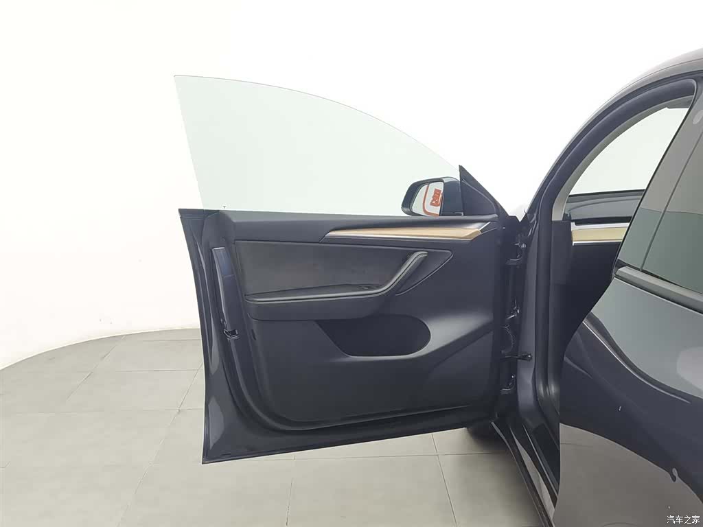 Tesla Model Y, 2022 8