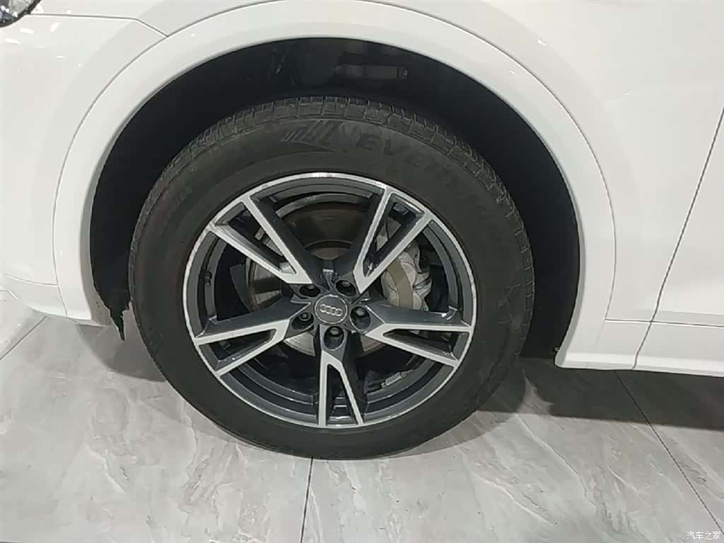 Audi Q5L, 2019 23
