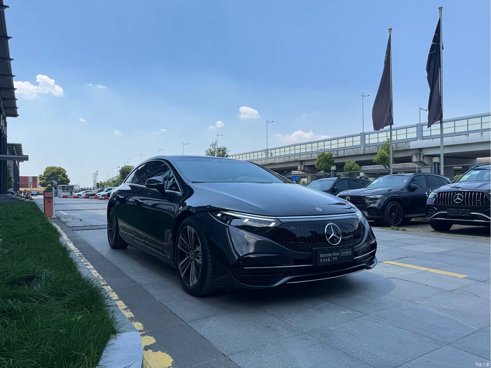 Mercedes-Benz EQS, 2024 4