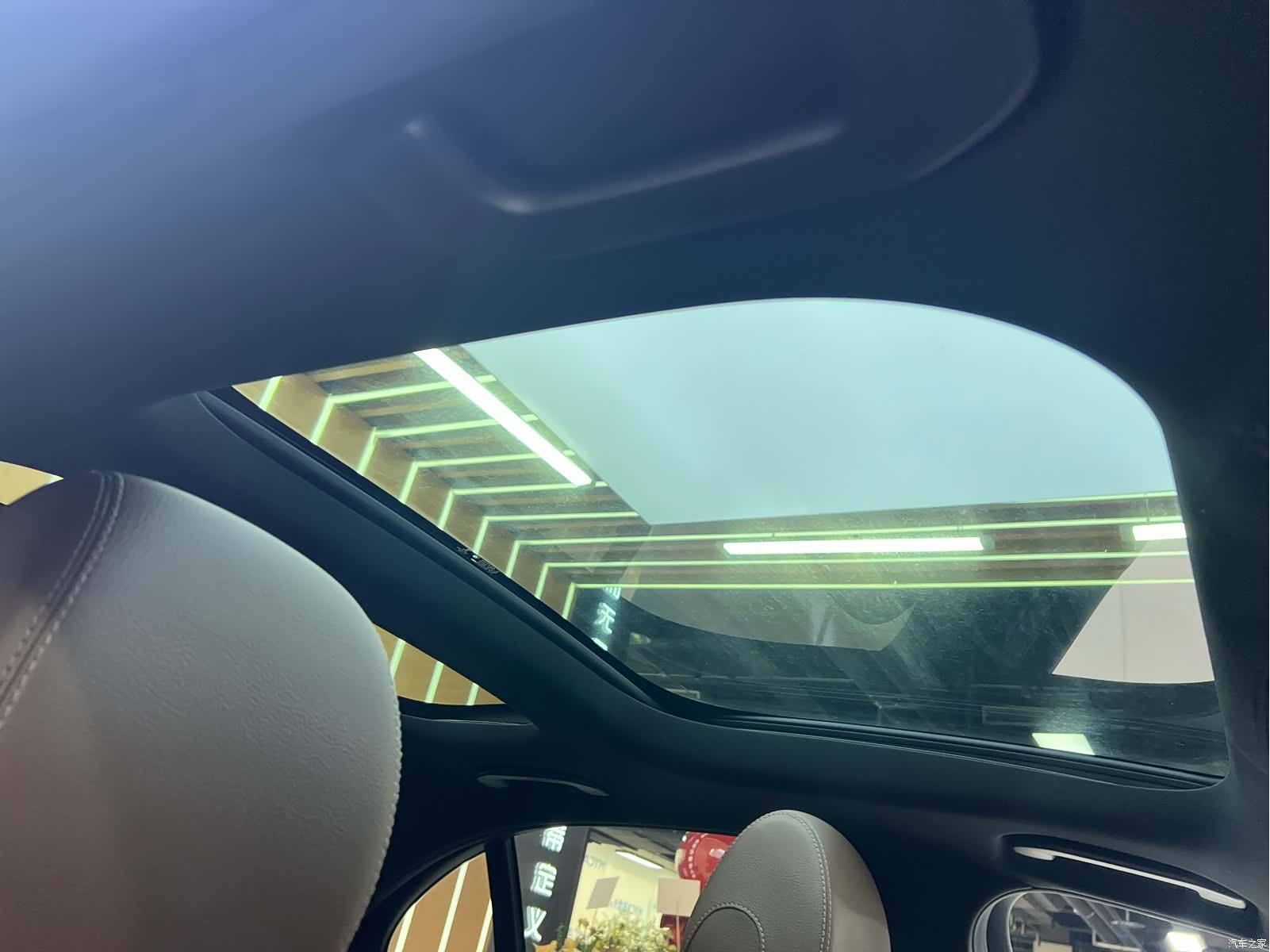 Mercedes-Benz E-Class, 2022 10