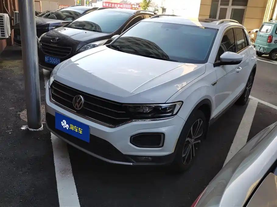 Volkswagen T-ROC exploring Songs