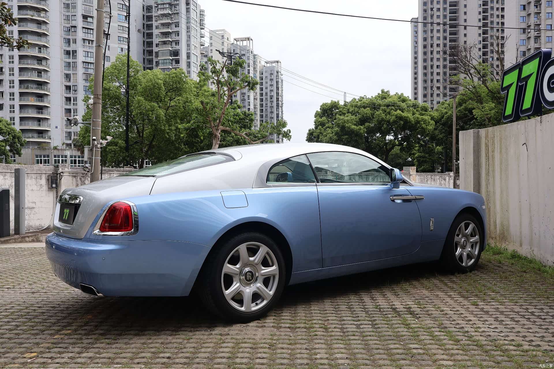 Rolls-Royce Wraith, 2014 11