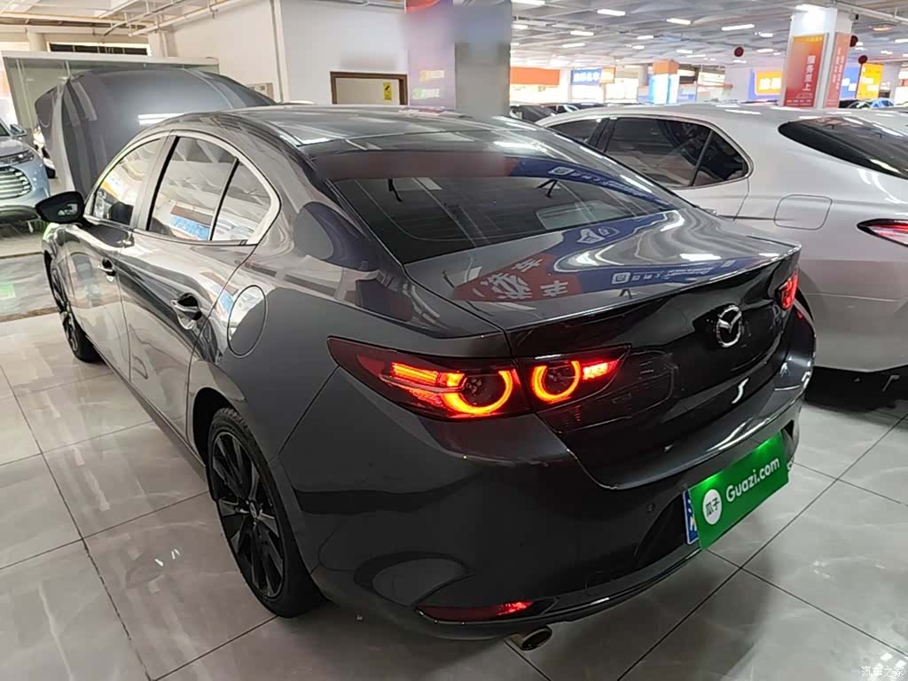 Mazda Mazda3, 2022 все фото