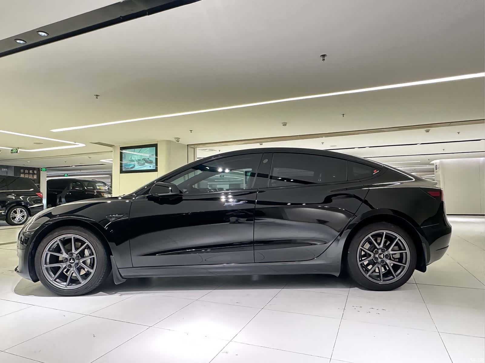 Tesla Model 3, 2022 2