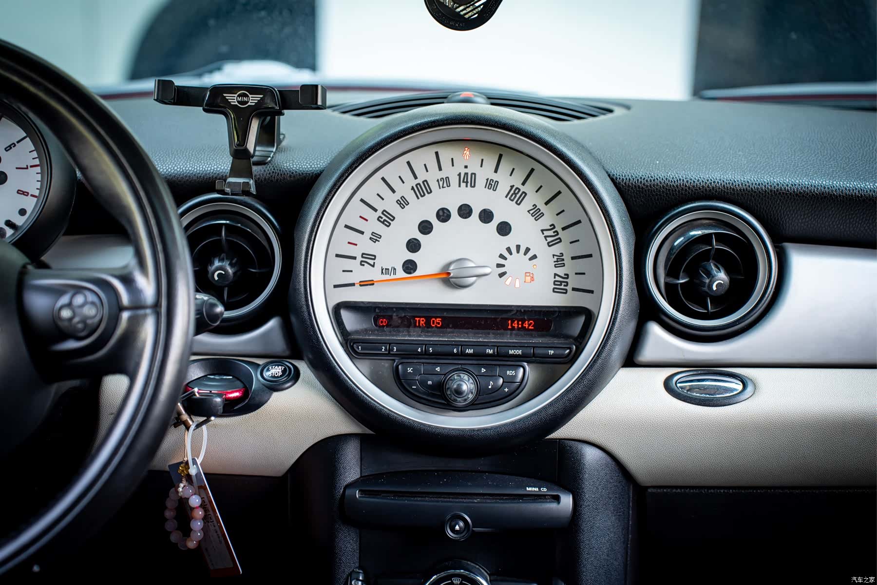 Mini Clubman, 2011 15