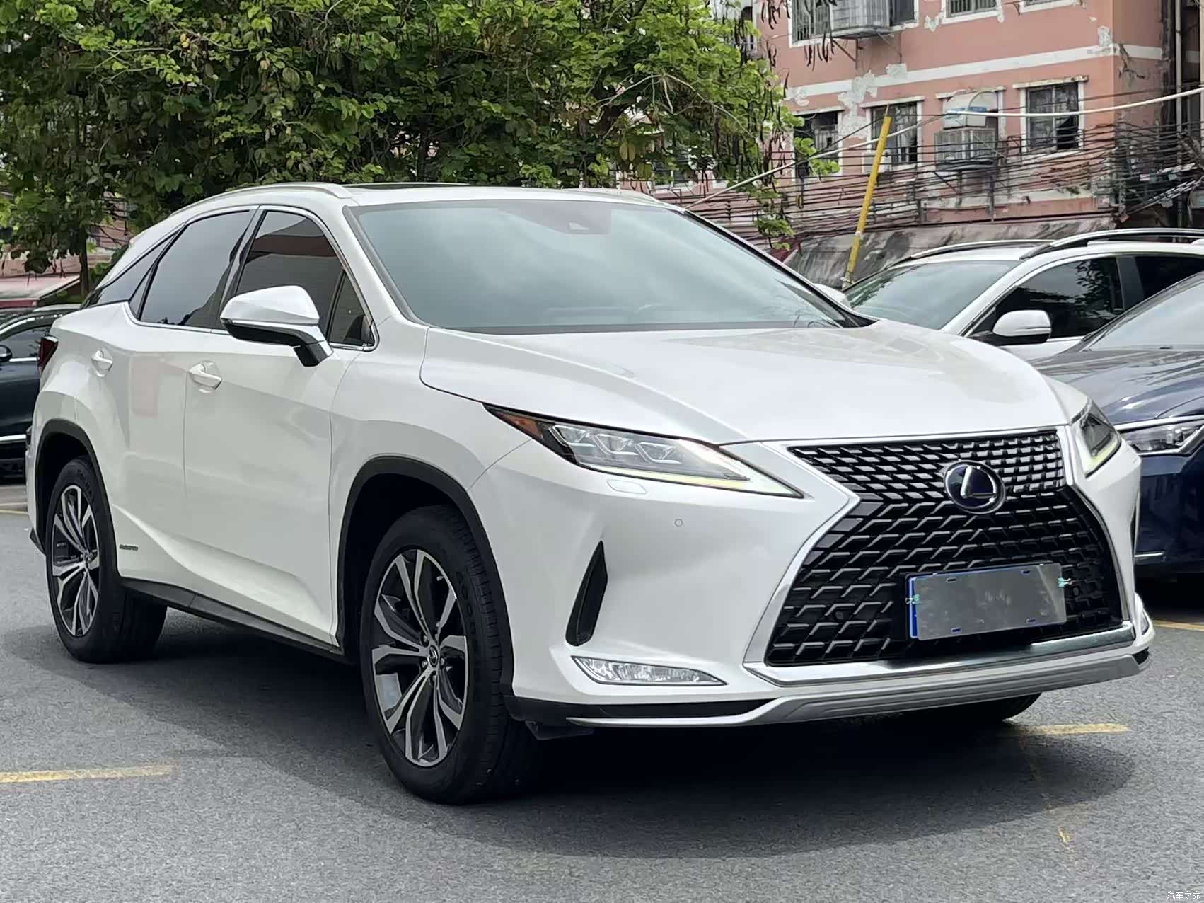 Lexus RX, 2022 3