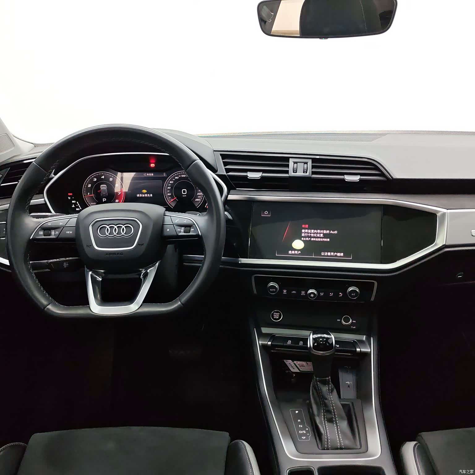 Audi Q3, 2022 11