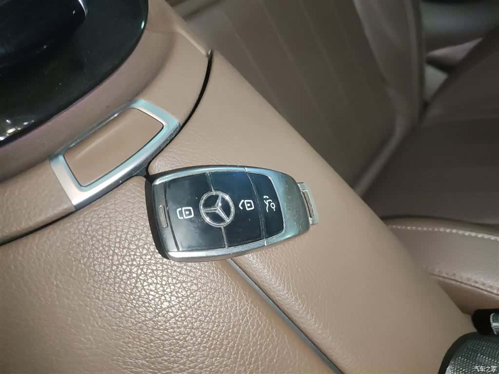 Mercedes-Benz E-Class, 2017 9
