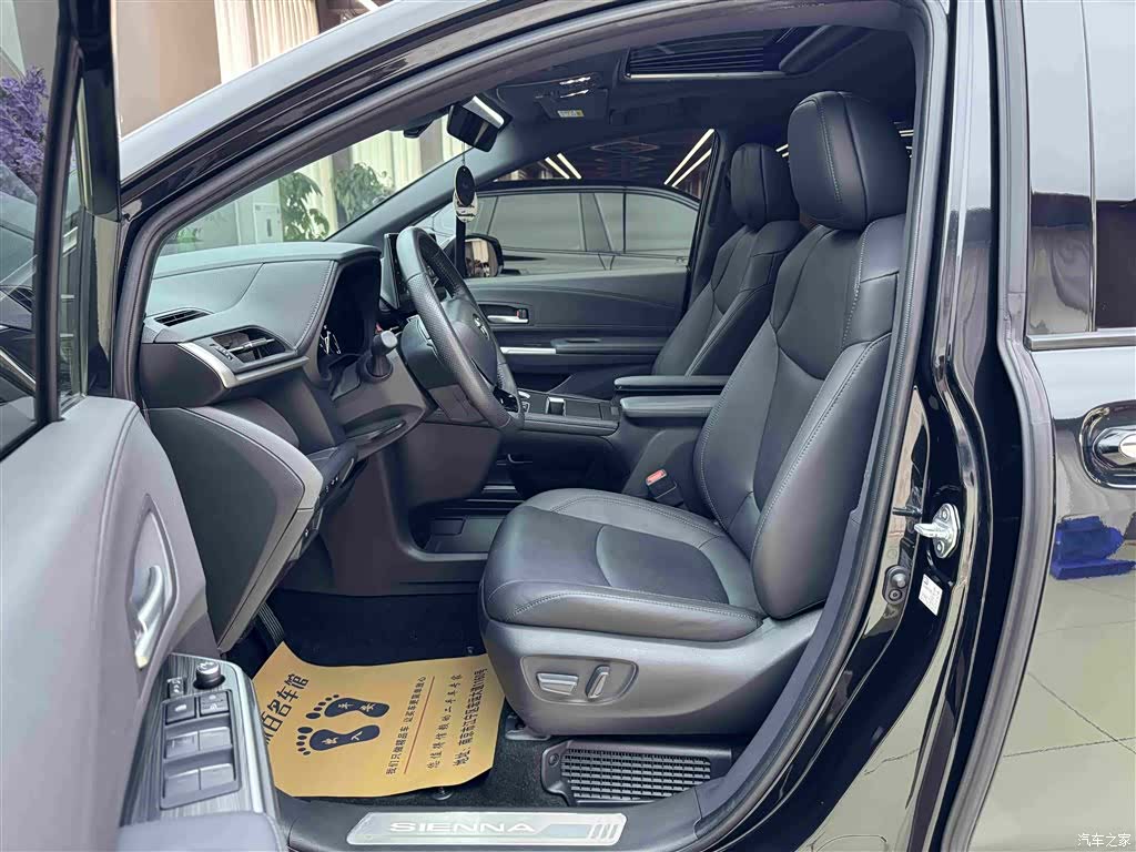 Toyota Sienna, 2024 10