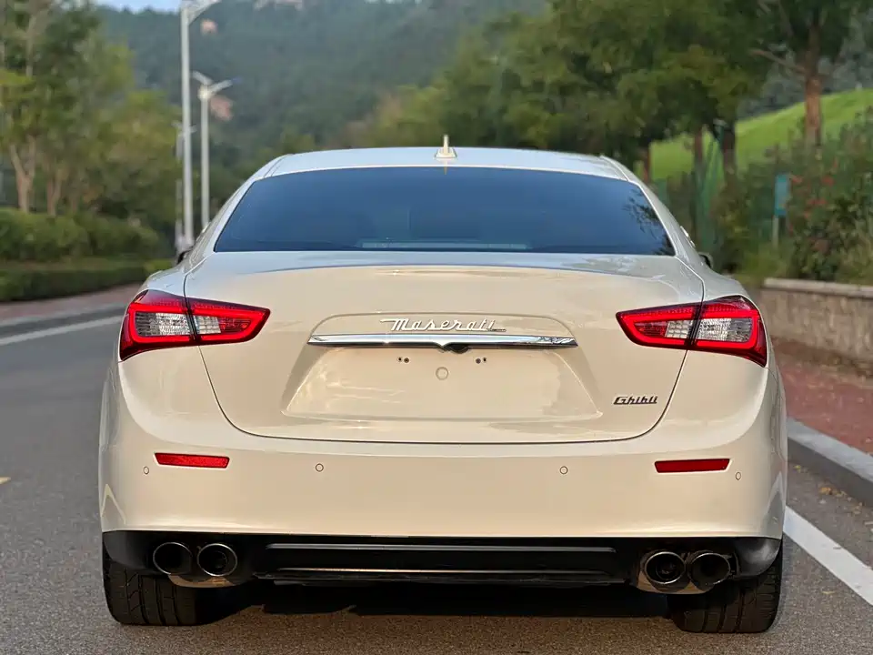 Maserati Ghibli