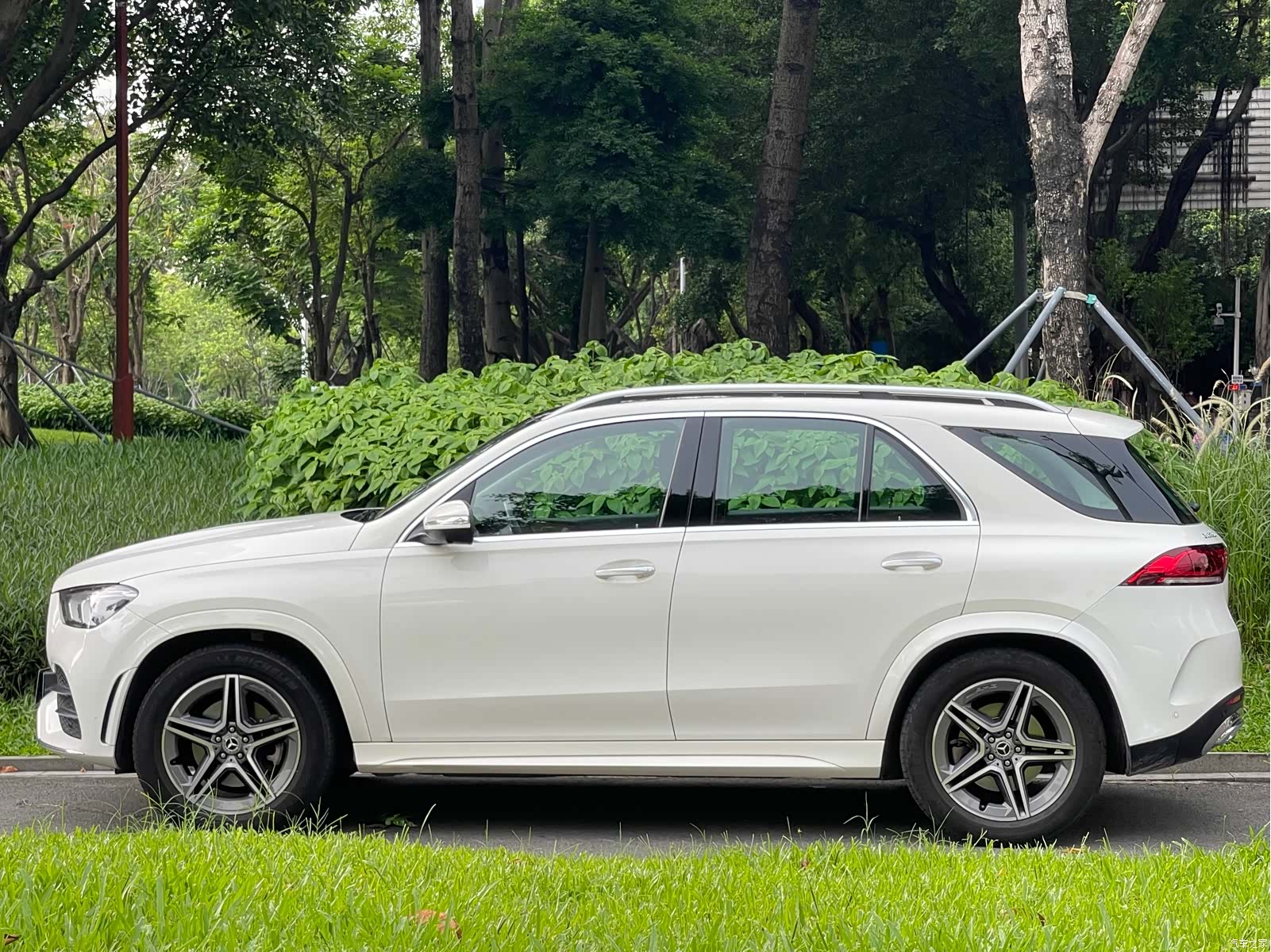 Mercedes-Benz GLE, 2019 4