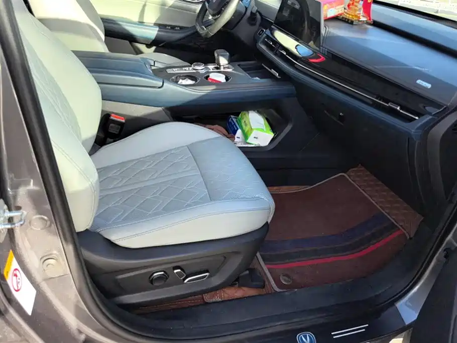 Changan UNI-K Smart iDD