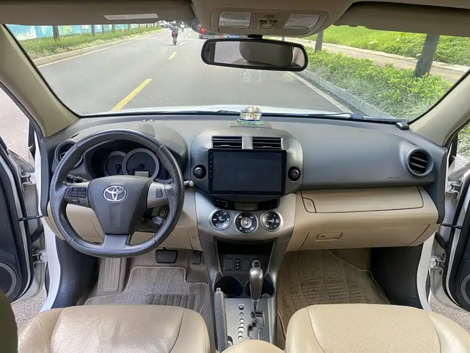 Toyota RAV4 Rongfang