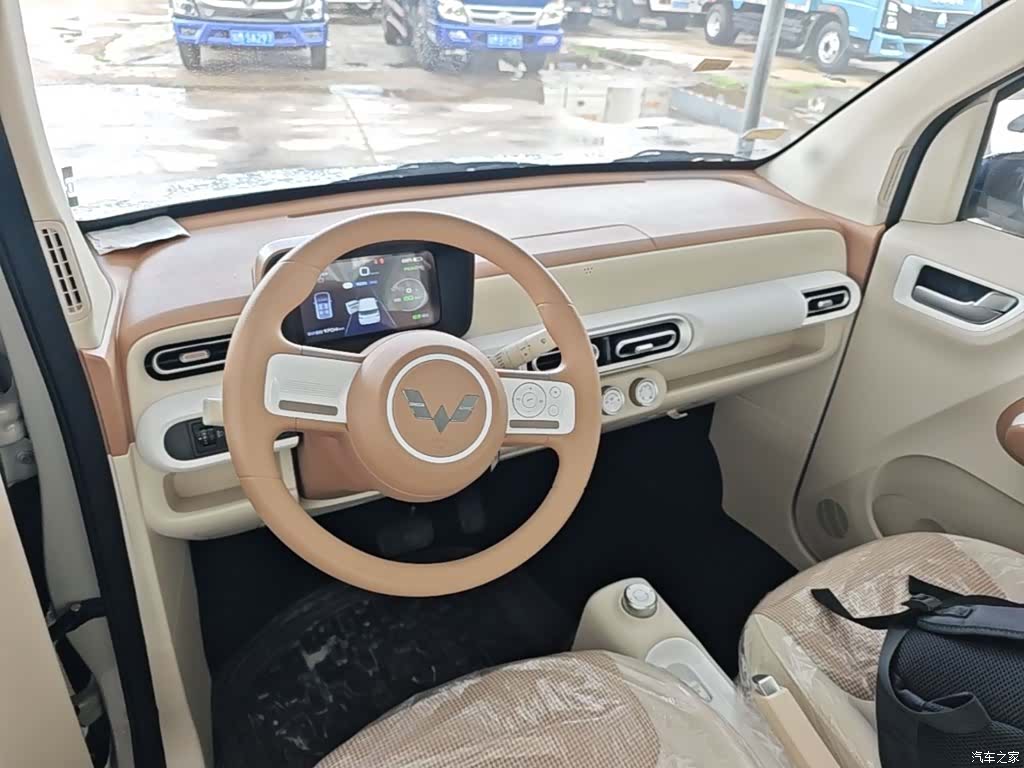 Wuling MINIEV, 2026 10