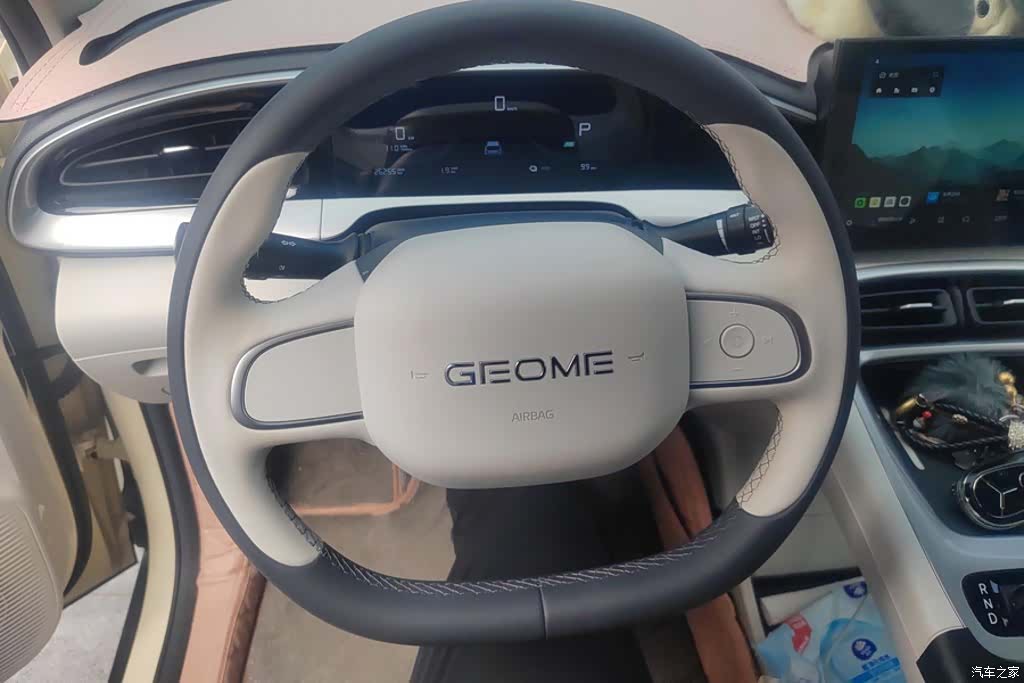 Geely Xingyuan, 2025 15