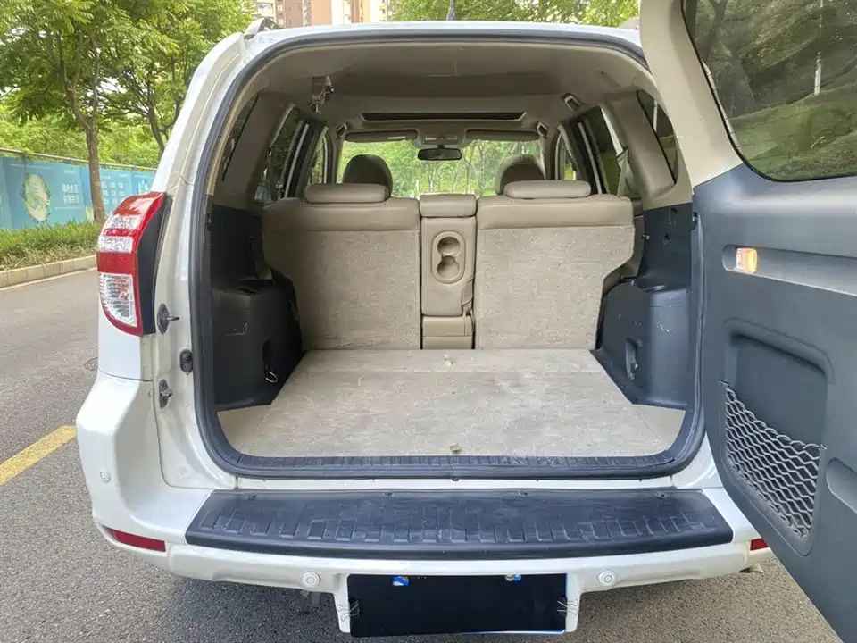 Toyota RAV4 Rongfang