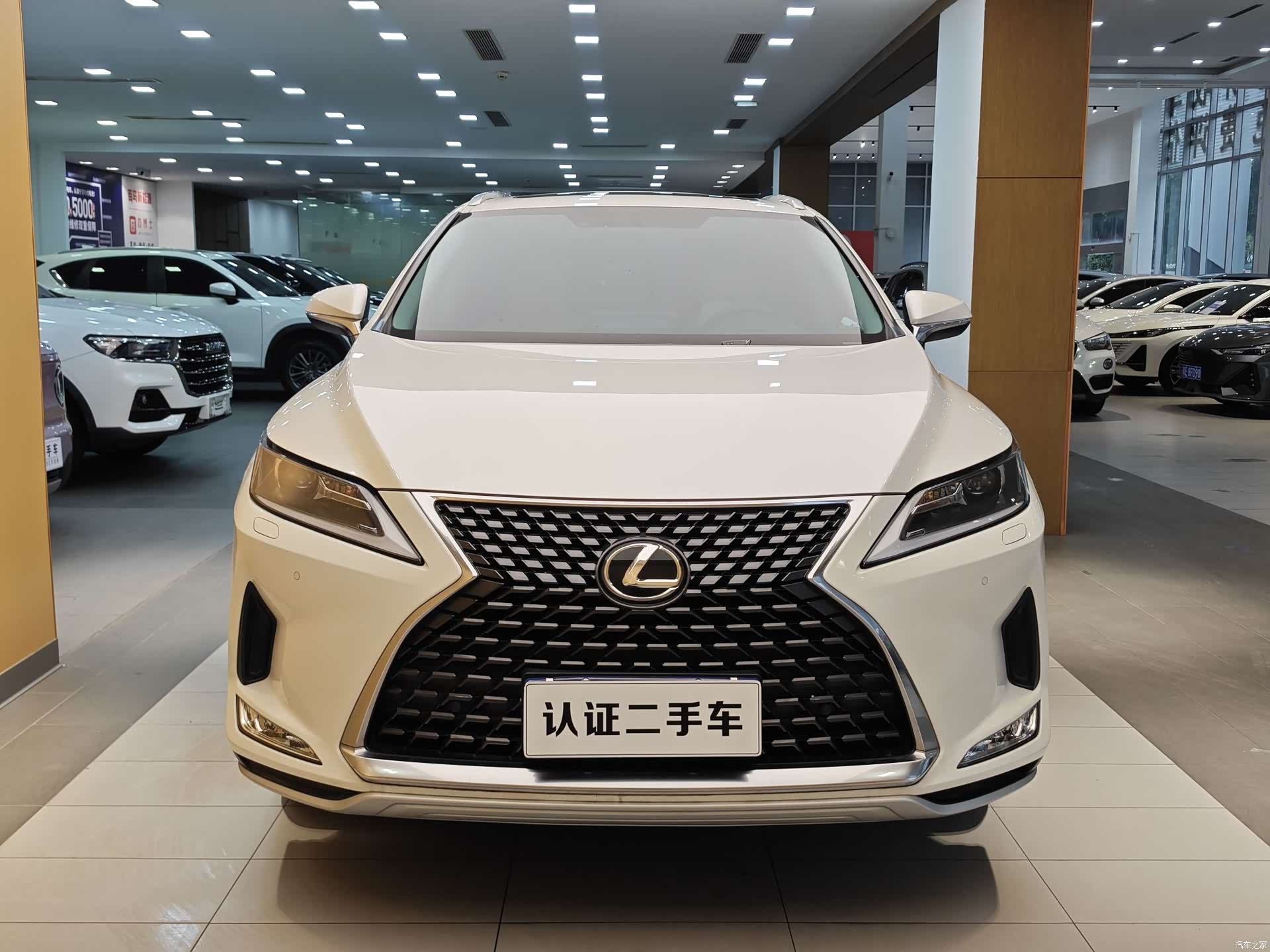 Lexus RX, 2022 3