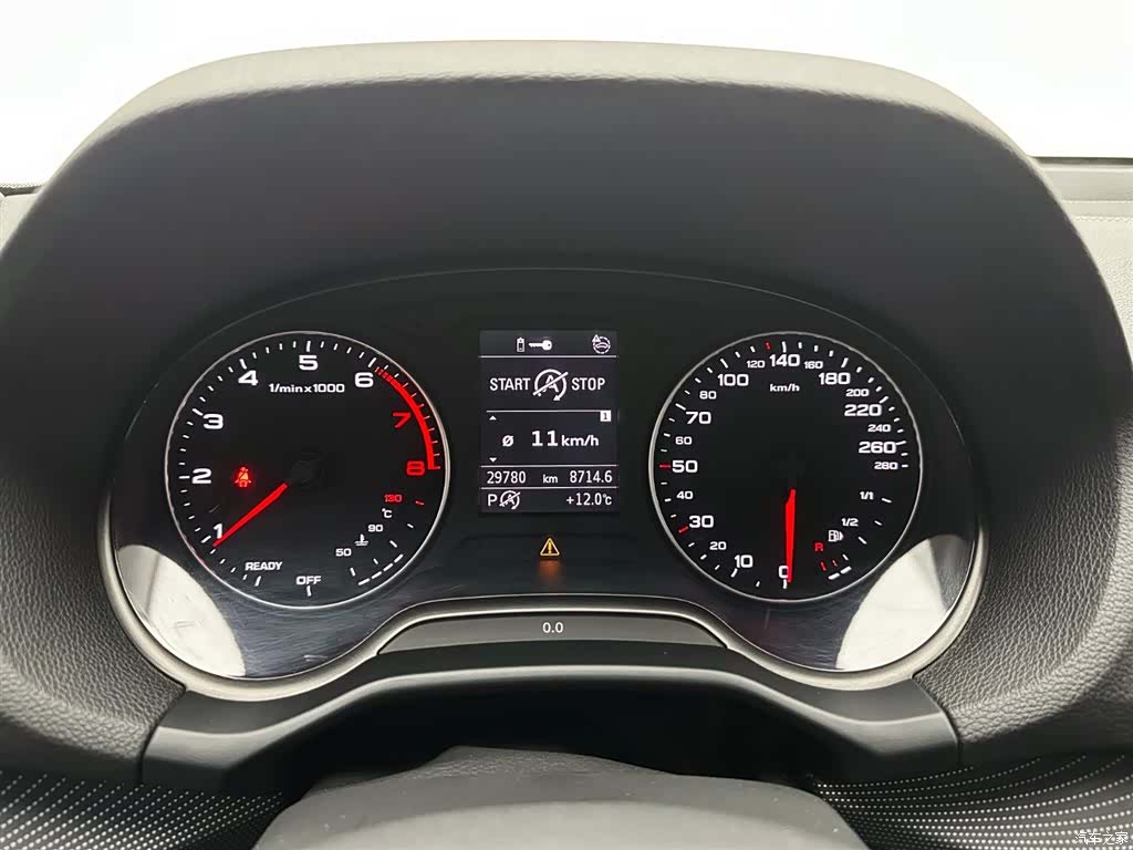 Audi Q2L, 2022 12