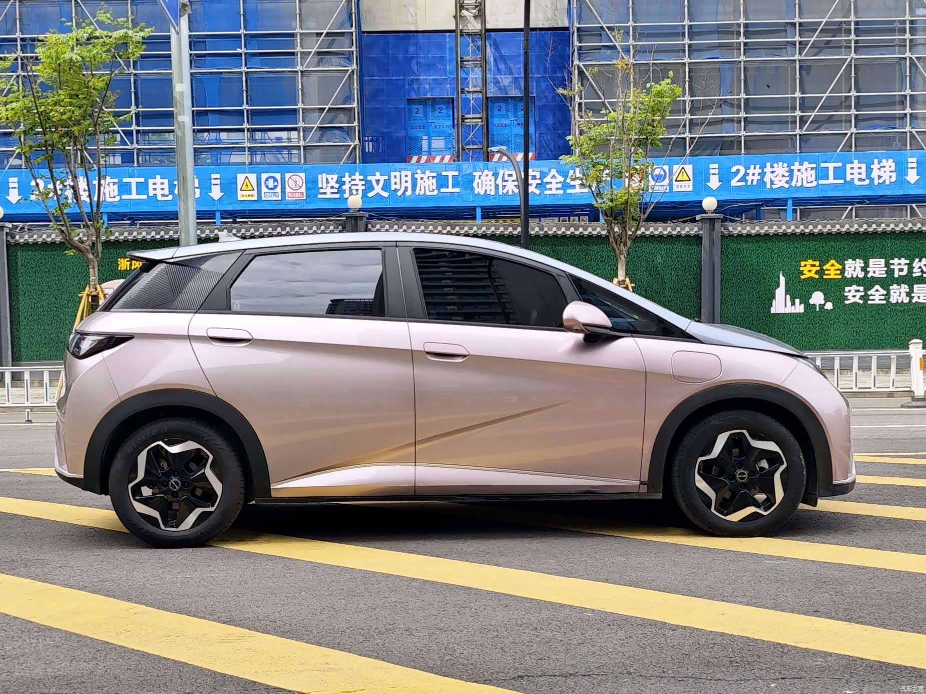 BYD Dolphin, 2022 6