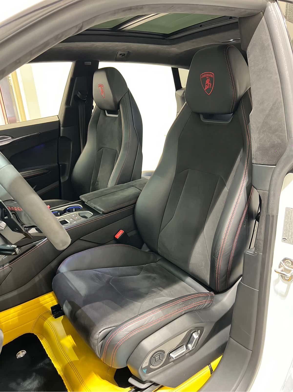 Lamborghini Urus, 2019 15
