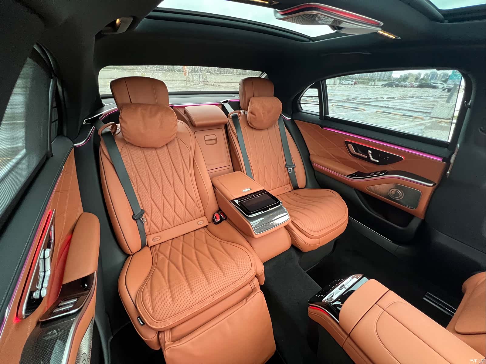 Mercedes-Benz S-Class, 2024 9