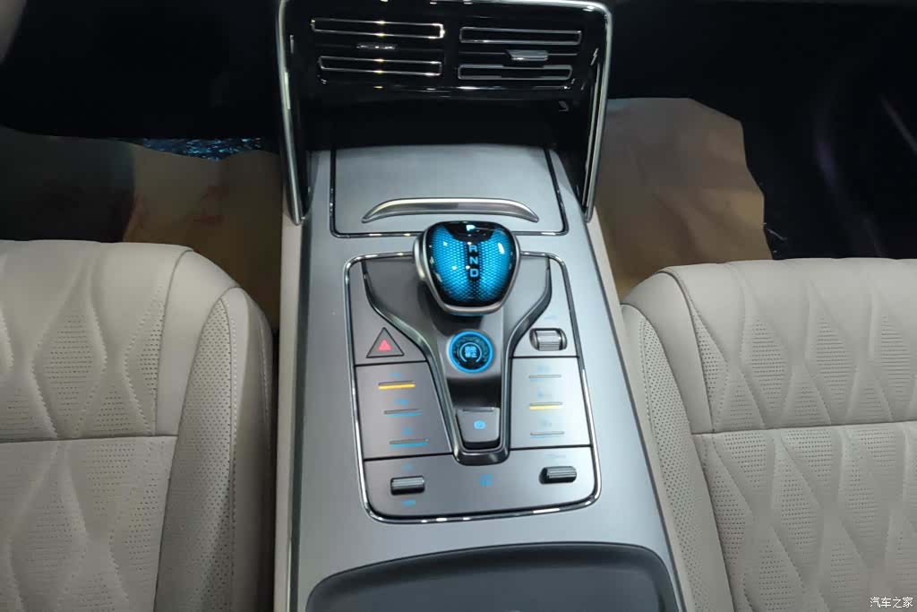 BYD Tang, 2026 16