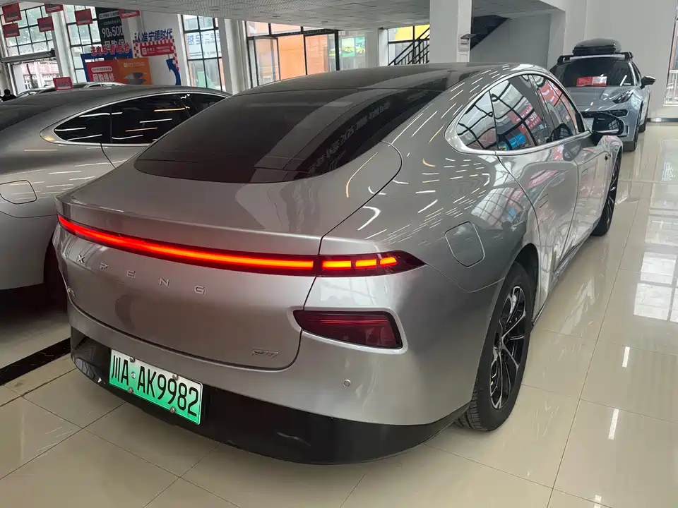 XPENG P7