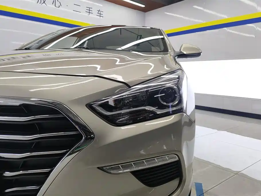 Hyundai Name picture