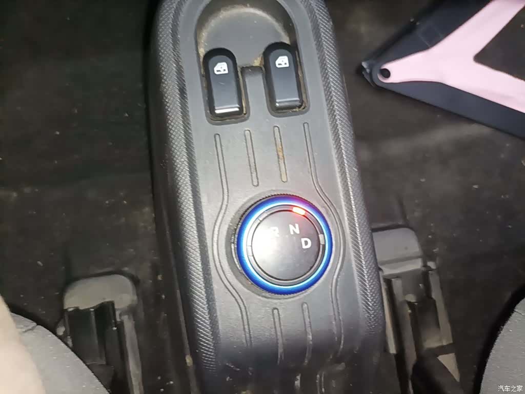 Wuling MINIEV, 2021 10