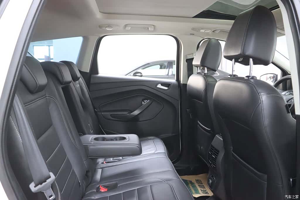 Ford Kuga, 2017 17