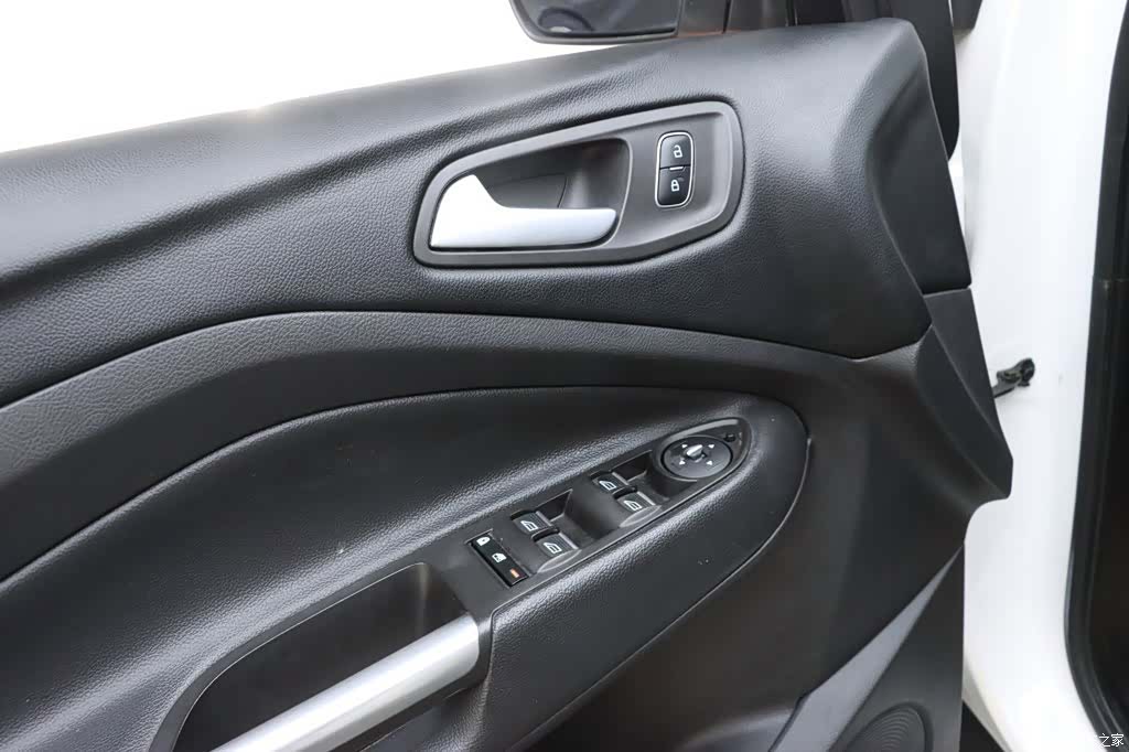 Ford Kuga, 2017 14