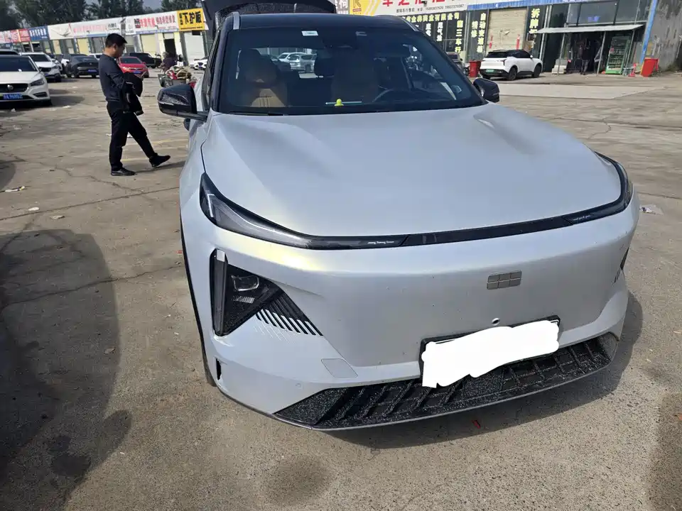 Geely Galaxy Galaxy L7