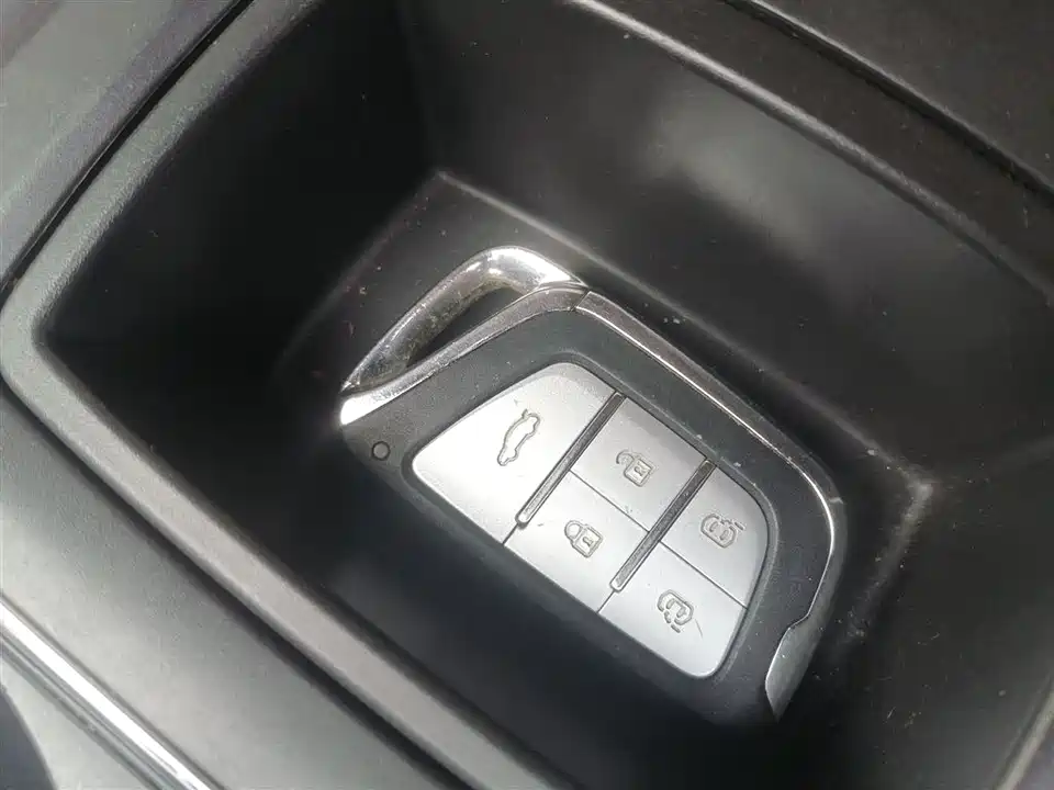 JAC Refine Ruifeng L6 MAX